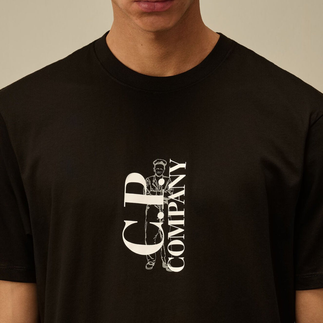 CP Company Vertical Logo T-Shirt - 999 Black - Escape Menswear