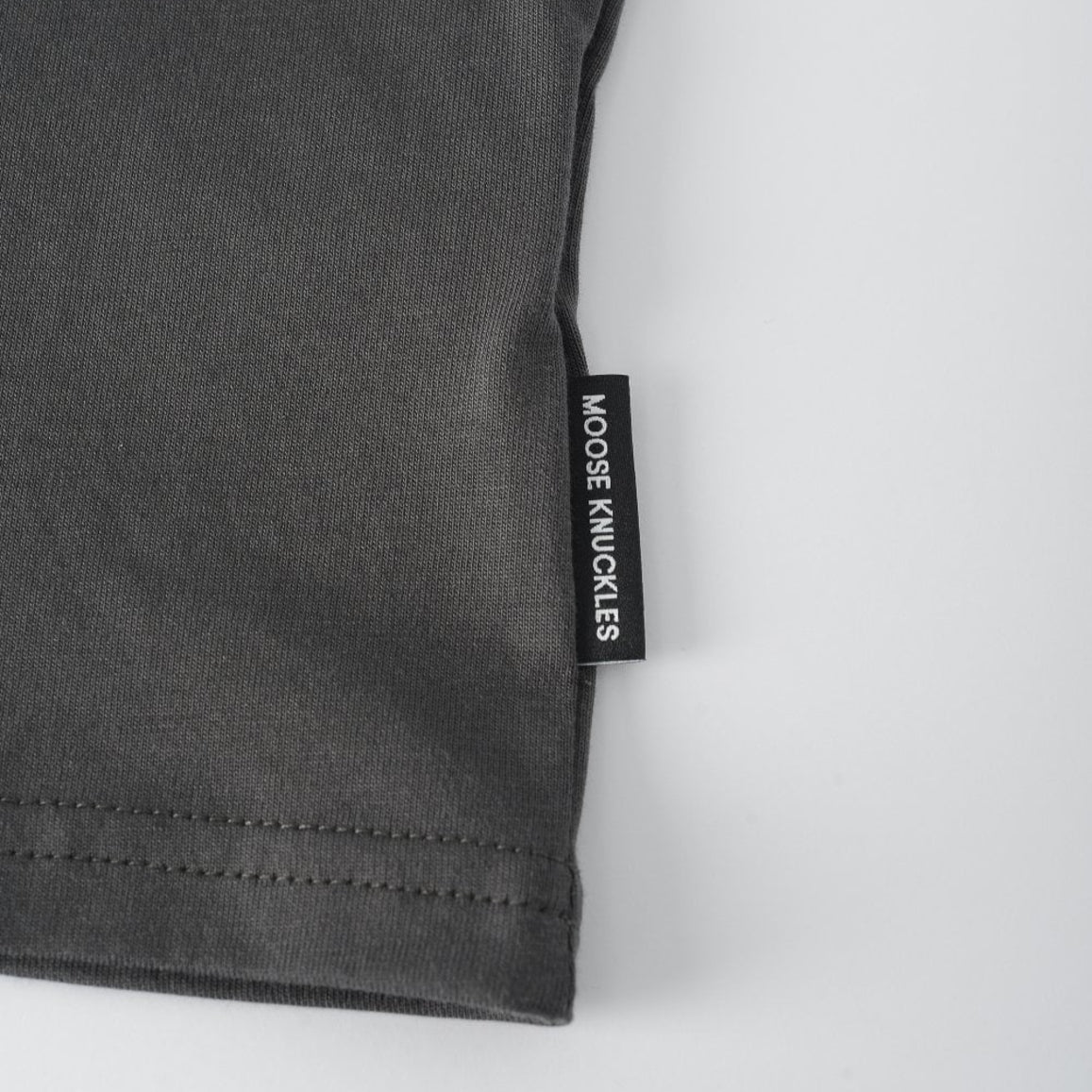 Moose Knuckles Chamblee Leaf T-Shirt - 1542 Cement - Escape Menswear