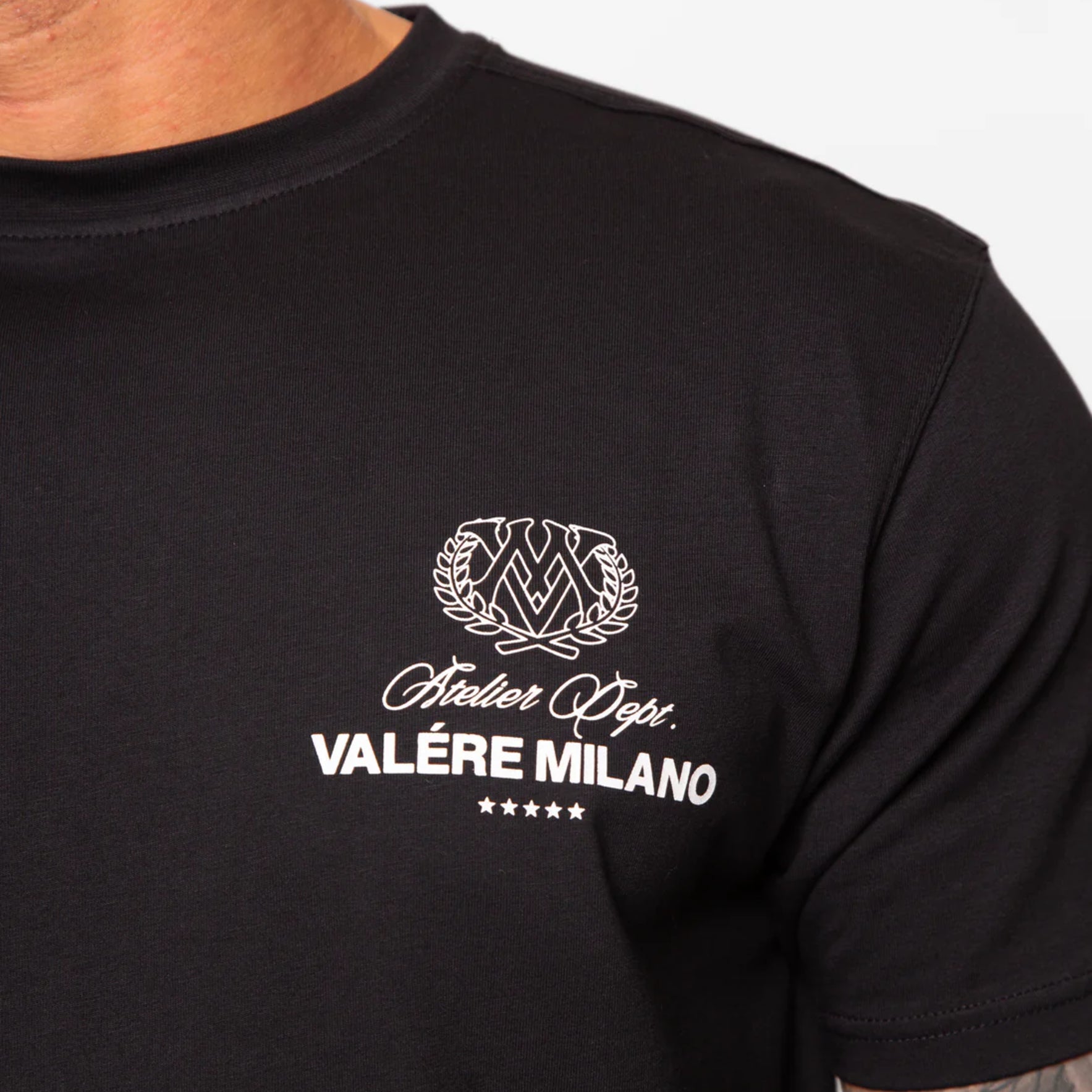 Valere Leoncini T-Shirt - Black - Escape Menswear