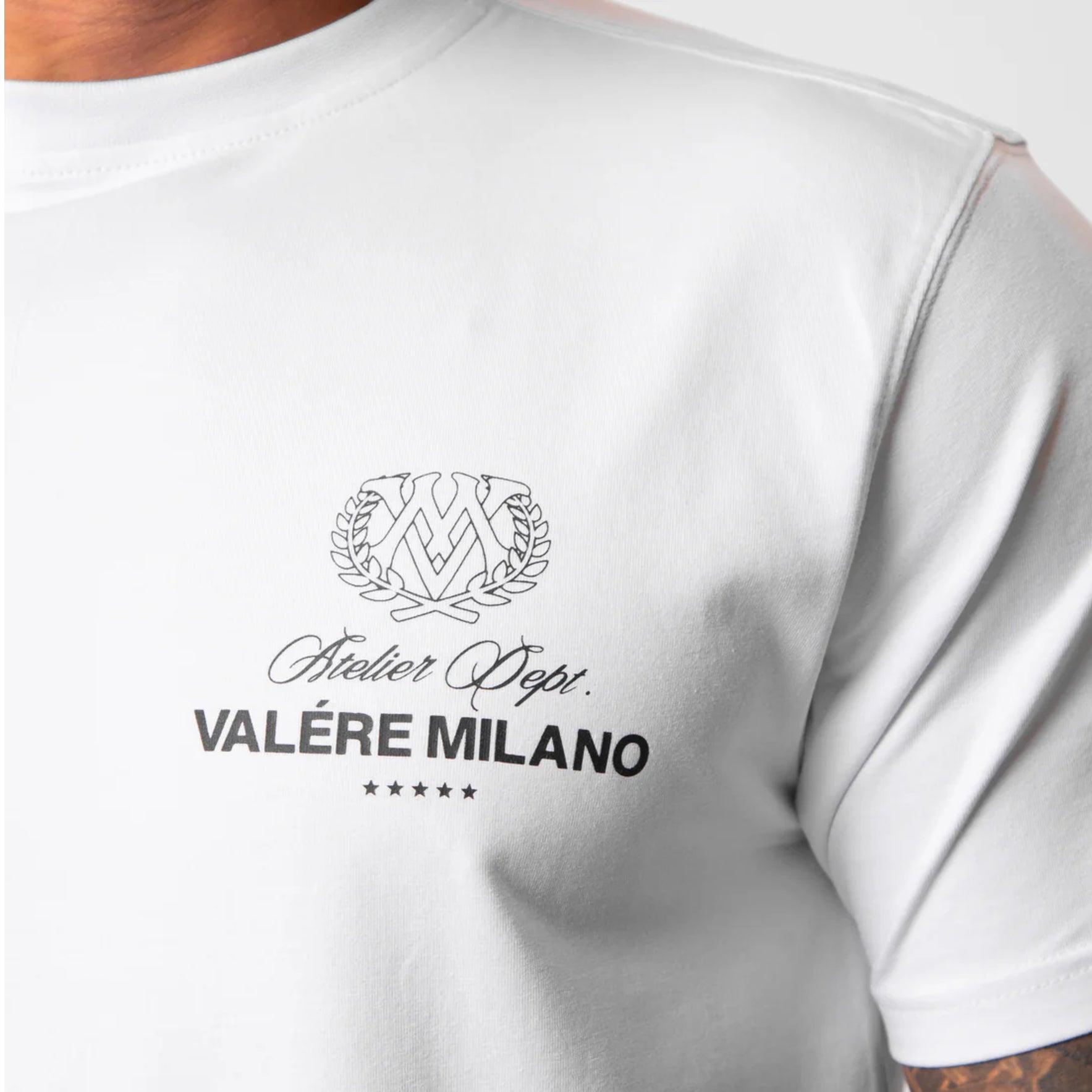 Valere Leoncini T-Shirt - White - Escape Menswear