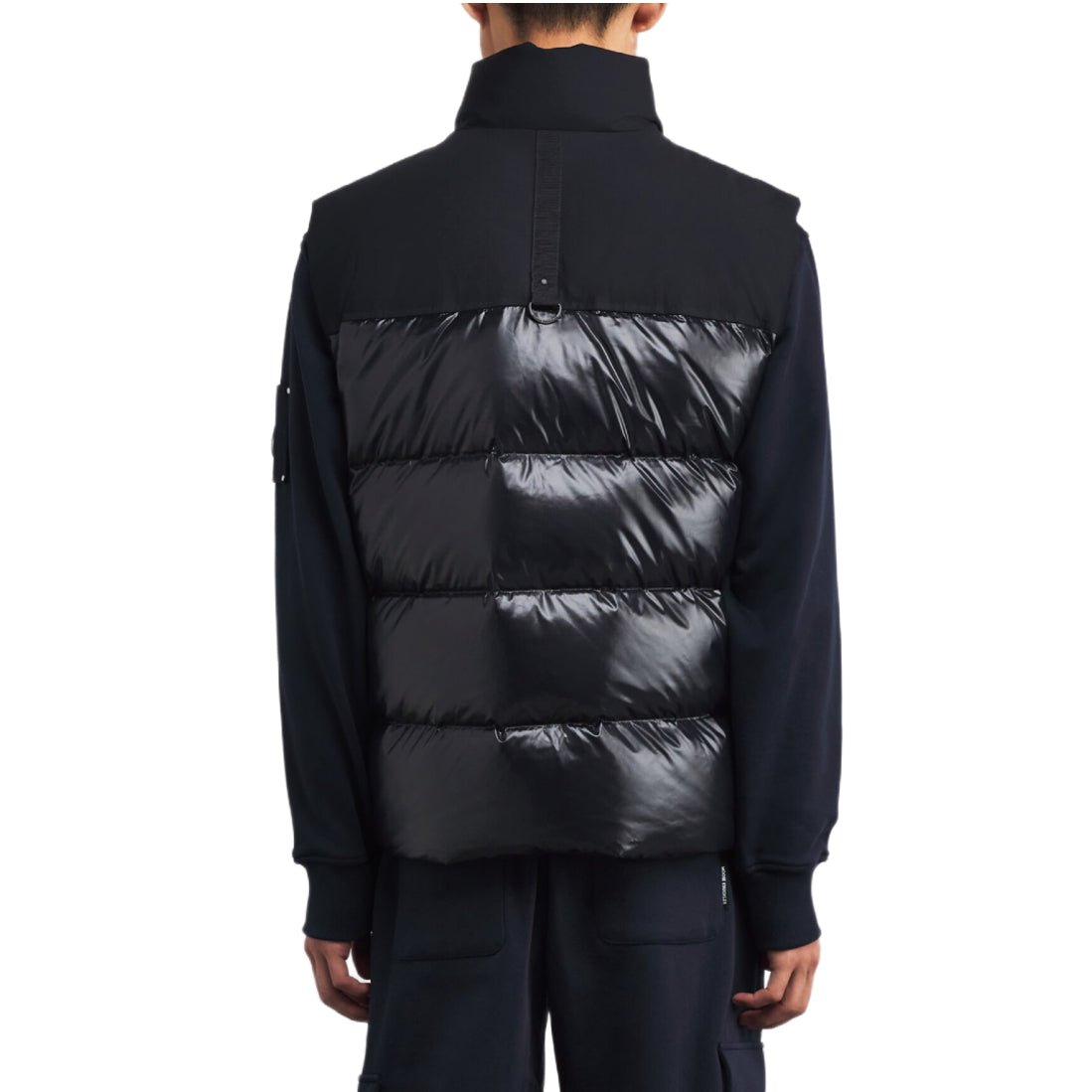 Moose Knuckles Victory Peak Down - Filled Gilet - 292 Black - Escape Menswear