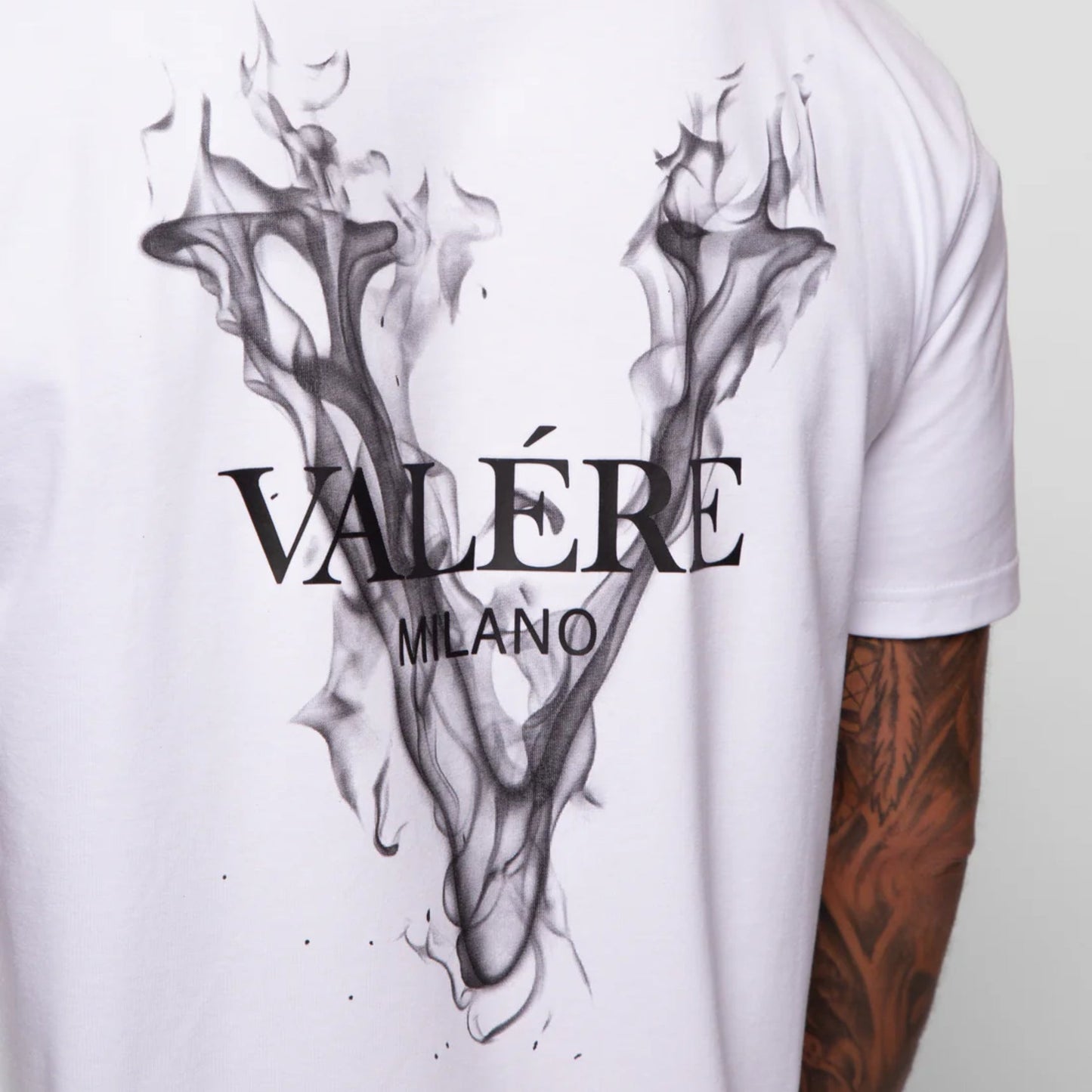 Valere Elio T-Shirt - White - Escape Menswear