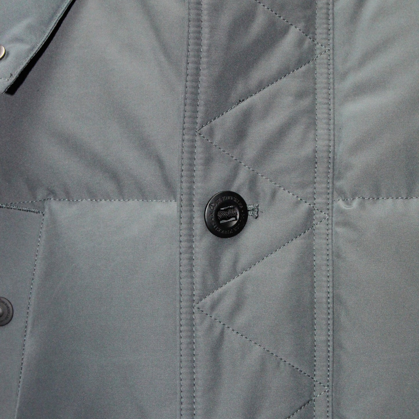Moose Knuckles Onyx Round Island Jacket - 1197 Forrest Hill - Escape Menswear